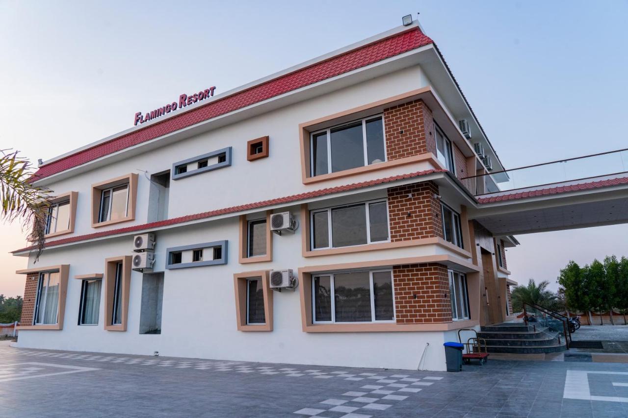Flamingo Club And Resort Una 3 Km Away From Diu Check Post Luaran gambar