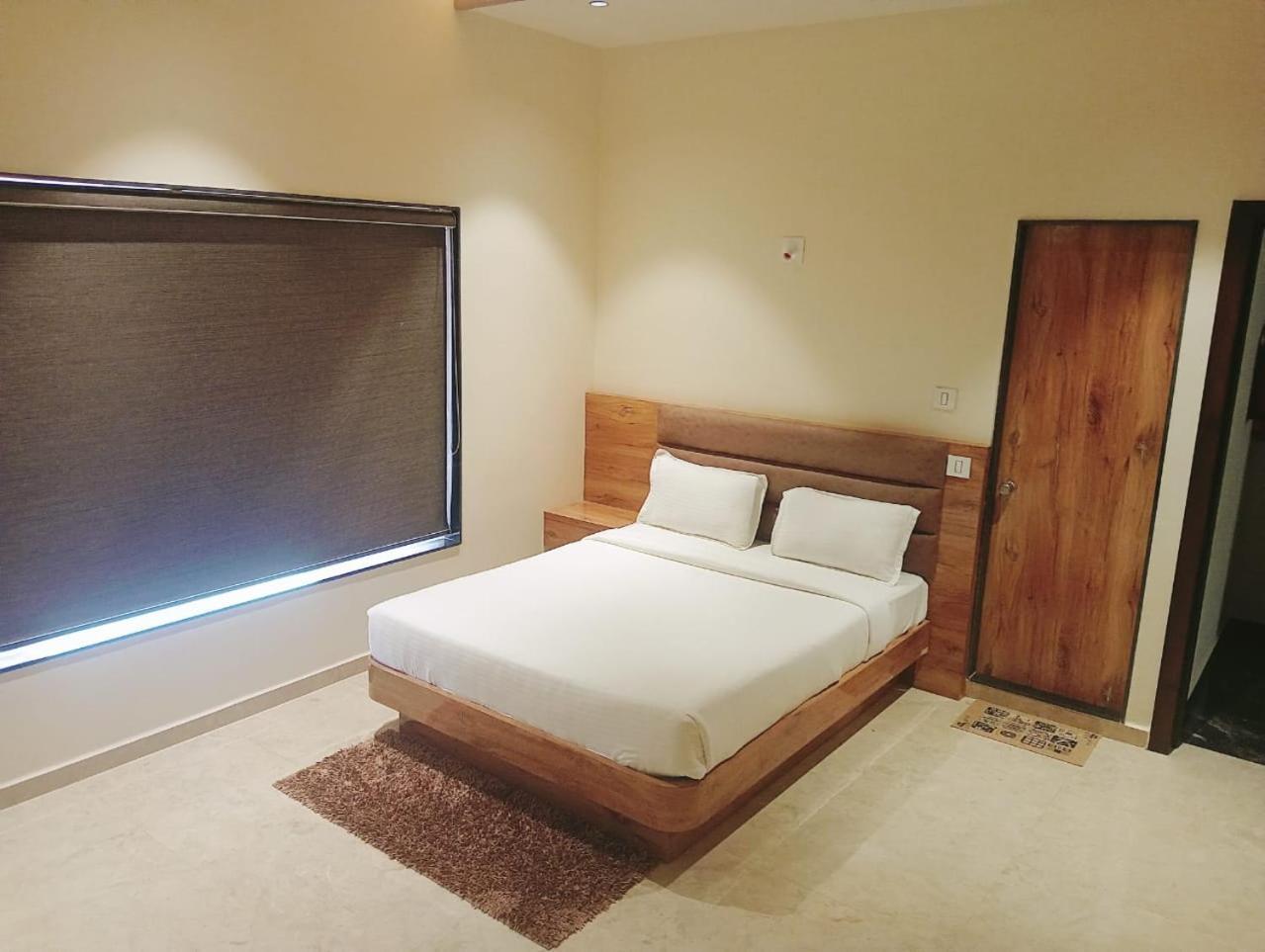 Flamingo Club And Resort Una 3 Km Away From Diu Check Post Luaran gambar